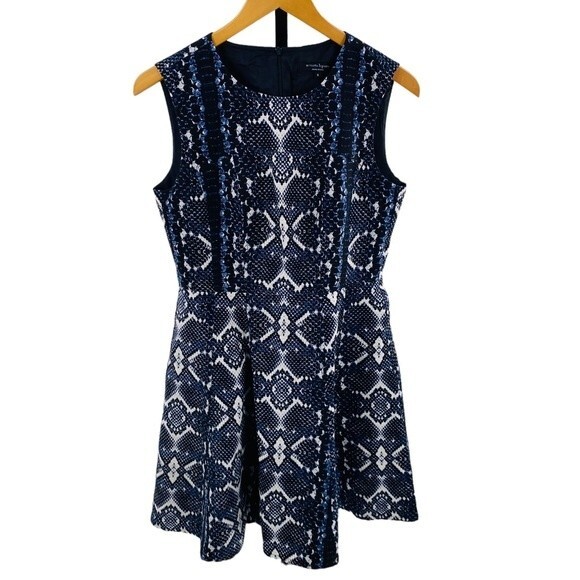 Nanette Lepore Size 10 Love Bites Snake Print Dress Blue Black Fit and Flare - Picture 2 of 11